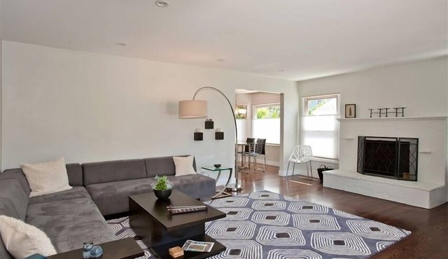 La Jolla Beach and Village - Contemporary and Bright