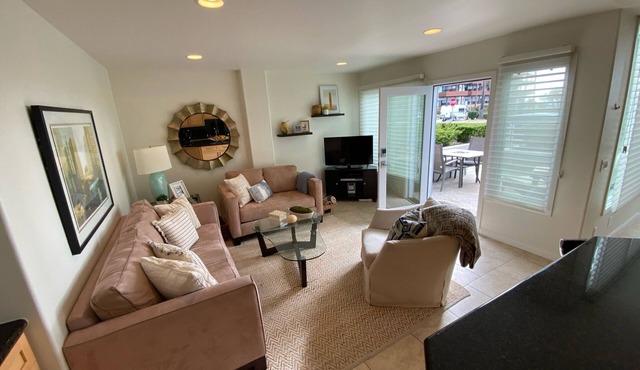 La Jolla Shores Oceanfront Condo Retreat