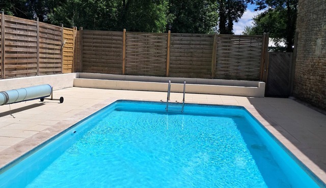 LA LAUJÈRE: Discover our Gîte Ivie with its pretty garden and private swimming pool