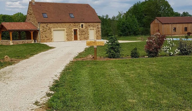 La Lino du Bugassou with private pool