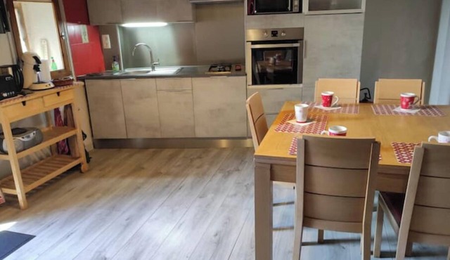 La Llagonne: village house in the mountains.