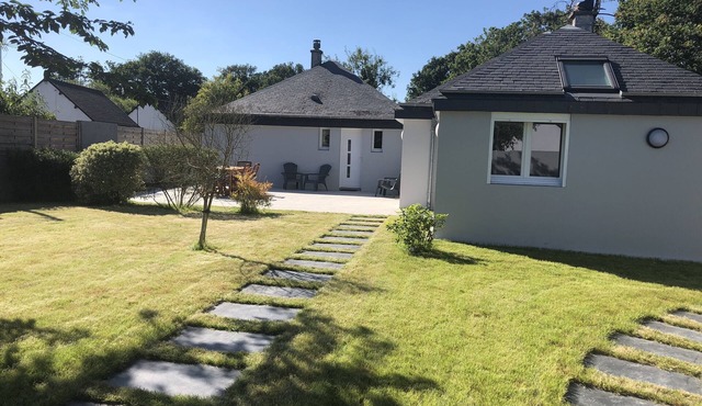 La Louisine , Near the Gulf of Morbihan with a big garden