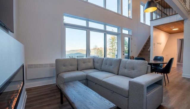 La Luxueuse Spa et Montagne de Ski Chalet NEUF