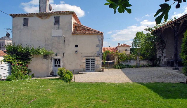 La Maison de Nanteuil, an authentic period country home, Dordogne Aquitaine