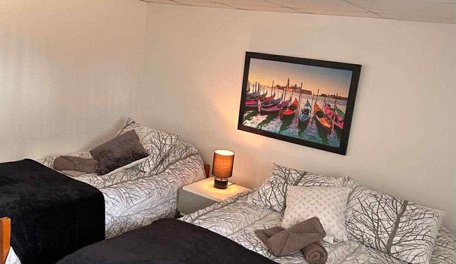 La Madeleine, Appartement Rez-de-Jardin parfait pour travail ou loisir.