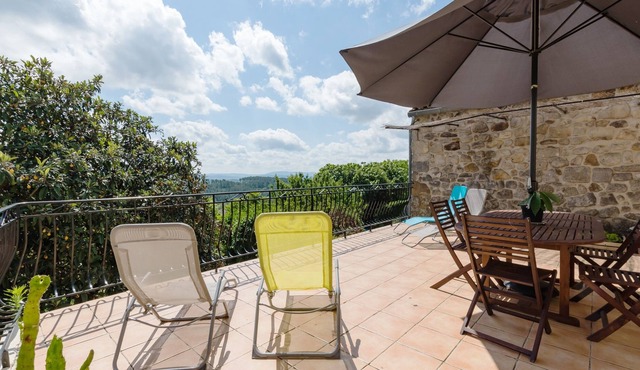 La Magnanerie - Appt avec grande terrasse