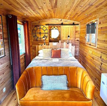 La Magnanerie dhôtes , Les roulottes insolites