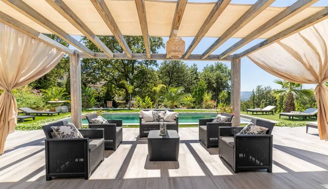 ★La Magnifique★Piscine/Spacieux/Paisible