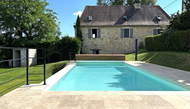 La Maison Hermitage, comfortable house with private heated pool