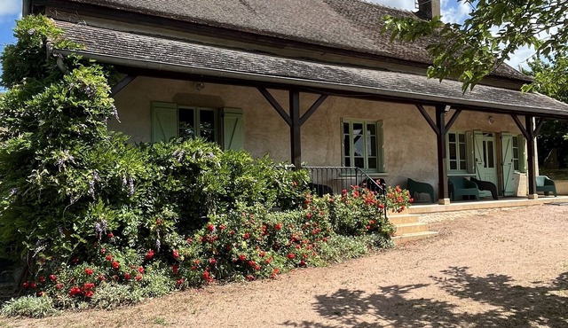 La Maison de Command, Gîte Pour 6 Personnes en Campagne, Avec Piscine