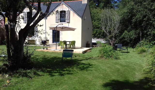 La Maison au Cœur de la Forêt. Maison Cosy, Avec Cheminée, au Cœur D'un Bois