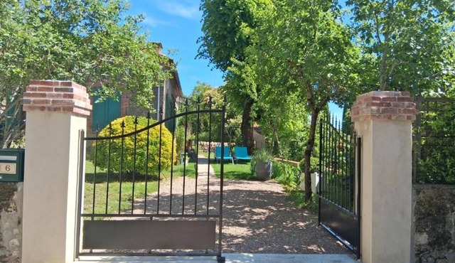 La maison au tilleul 2 people weekly rental with air conditioning