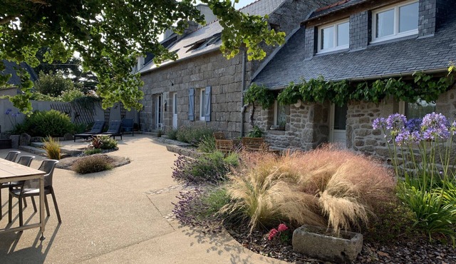 La Maison aux Hortensias. Entre Campagne et Bord de mer