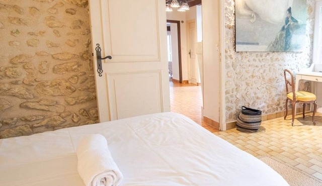 La Maison aux Mille Fleurs