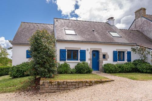 La maison aux volets bleus