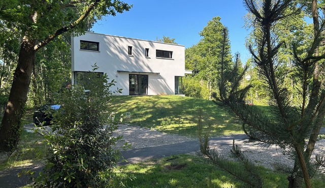 LA MAISON BLANCHE FOR 6 PEOPLE (AIR-CONDITIONED)