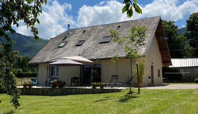 LA Maison D'À Coté - LE Montcel