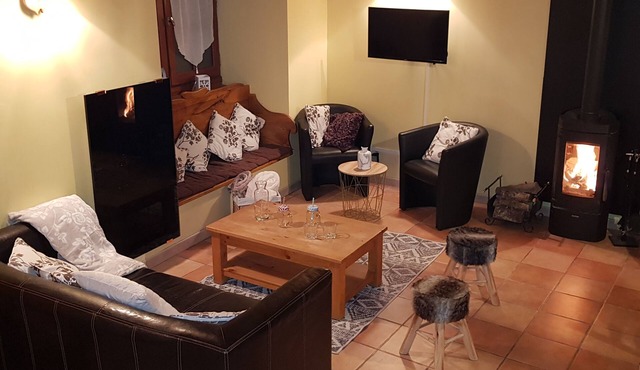 La Maison d'Aimée, between village and resort. Comfort and authenticity.