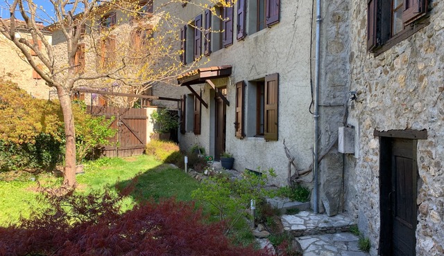 La Maison D'aristide - Gîte de Charme, vue sur la Montagne, Ariège