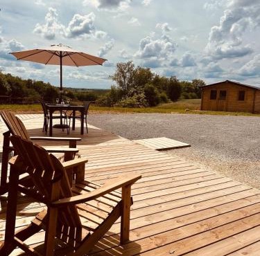 la maison dans la prairie fleurie gite bleuet