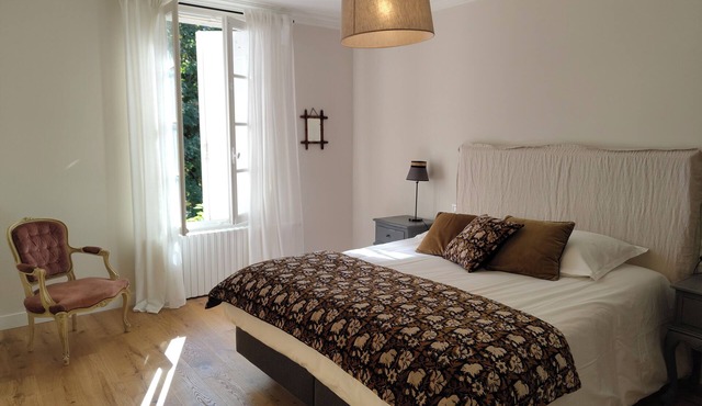 La Maison de Bujan, in the heart of the vineyards with swimming pool and exceptional panorama