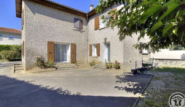 La Maison de Péroline - SAINT-GENIS-LAVAL