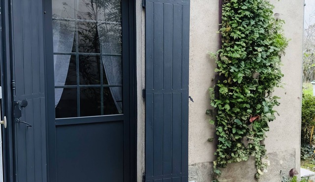 "La Maison de Romance" Située en Bordure du Lot et à 10min du Coeur de Ville
