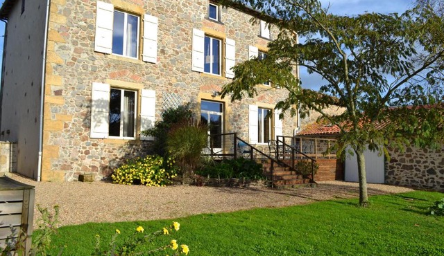 "La Maison de Villars" au coeur de la nature