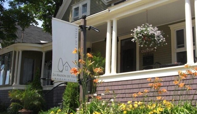 La Maison de Ville - bed & bistro