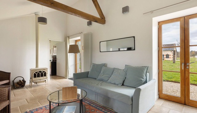 La Maison Des Amis – Domaine de La Trigalière with Shared Pool