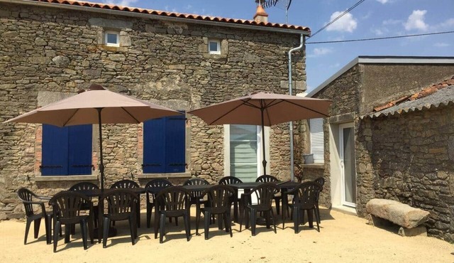 La maison des Chataigniers Gîte 8-10 people