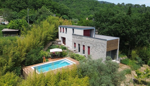 La maison des Chataigniers - in the middle of nature