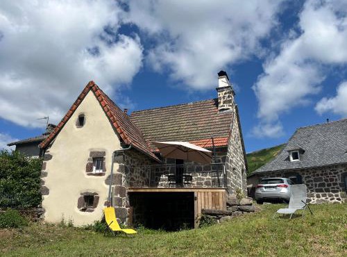 La maison des petites choses, la tiny house du Puy Mary-Cantal