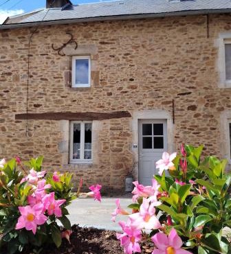 La Maison des Rosiers