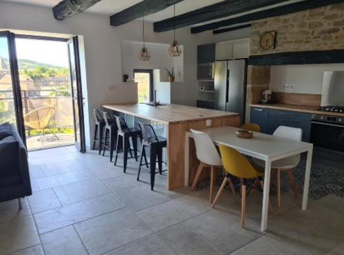 La maison du canyon de Bozouls