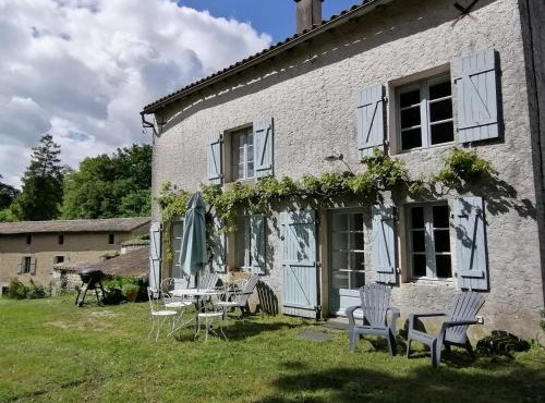 La Maison du Gardien Domaine du Château des Loups