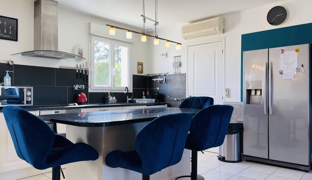 La Maison du Haut Village, a very beautiful residence in a relaxing setting