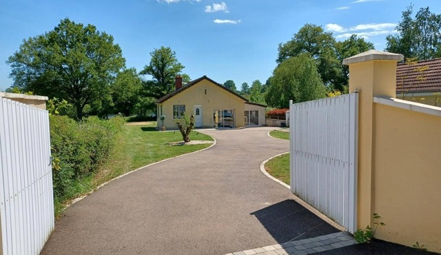 La Maison du Lac - THIL SUR ARROUX