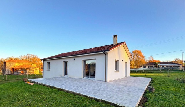 La Maison du Pinier – Nature & Peaceful Setting near Limoges