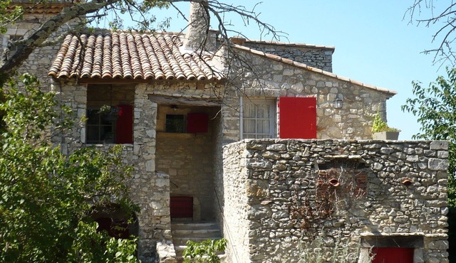 La Maison du Rempart in Lussan, medieval house made with stones of the region