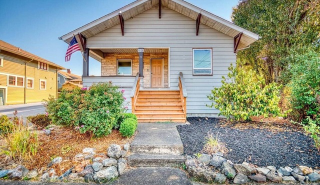 La Maison | Elegant 2BR Escape | Free Breakfast!