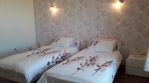 La Maison en Cézallier - Roses