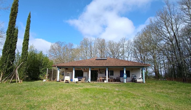 La maison du Dolmen 4 or 6 p with pool