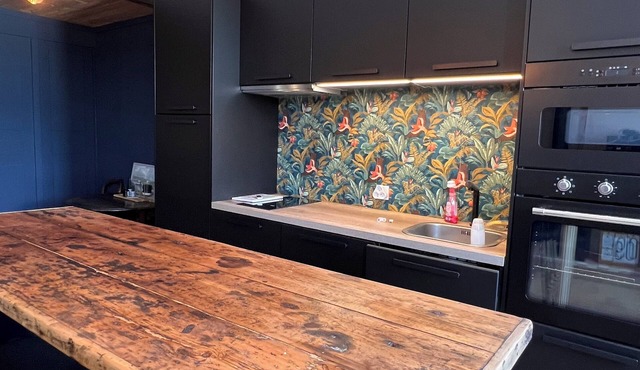 La Maison du Pêcheur, in the pretty fishing port of Mortagne-sur-Gironde.