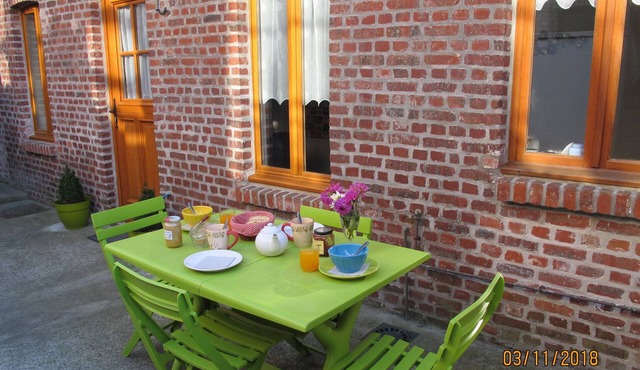 "La Maison", heart of the village, 50 meters from the sea