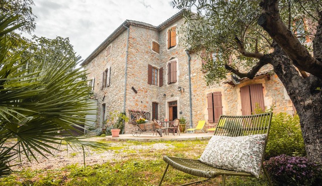 La Maison Inès -Exceptional 18th-century Bastide in Vallon pt d'arc- labeled 5* - France