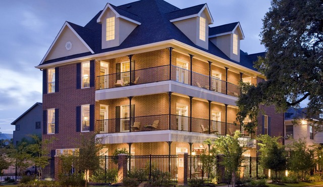 La Maison in Midtown an urban B&B