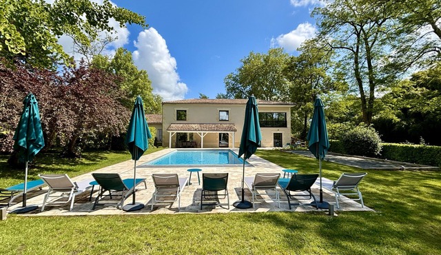 La Maison L'Eperon in the vineyards close to Saint Emilion.
