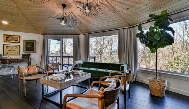 La Maison Mirch - Luxe Design Retreat
