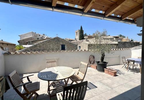 La maison près de la fontaine